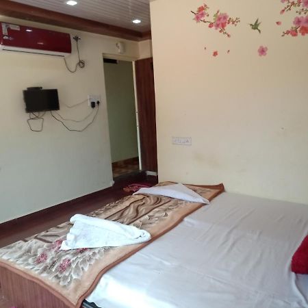 New Natraj Hotel Chikhaldara Exterior foto
